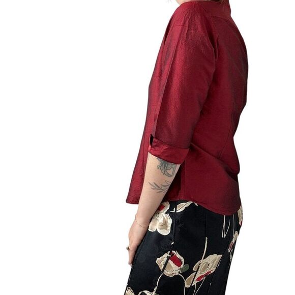 Vintage 1970s Red 100% Silk Womens Collared Button Down Minimalist Blouse Sz M - Picture 7 of 11